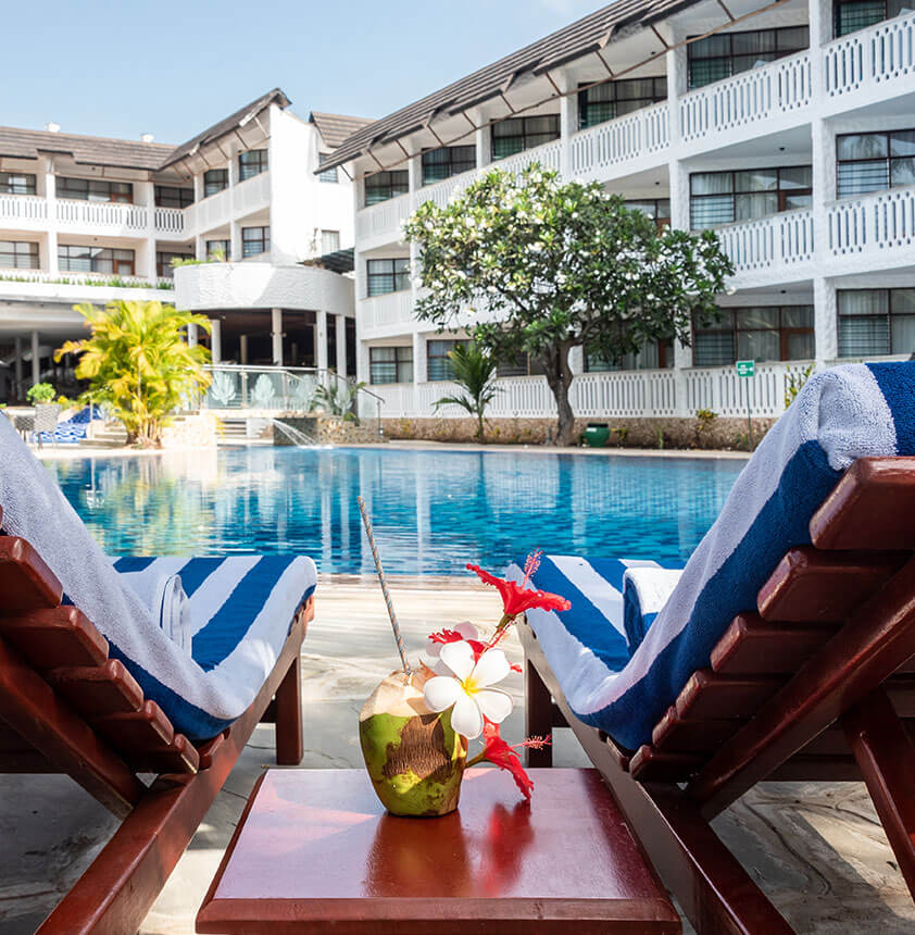 TRAVELLERS BEACH HOTEL & SPA